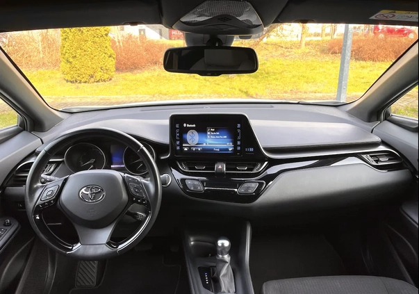Toyota C-HR cena 79900 przebieg: 90000, rok produkcji 2019 z Lublin małe 79
